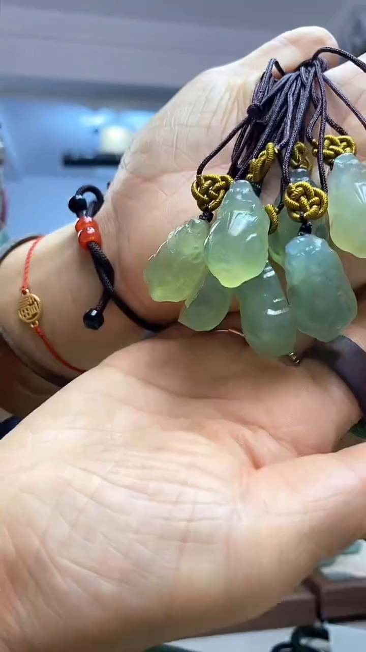 【闪购商品】岫玉吊坠未镶嵌多样性发货其中之一