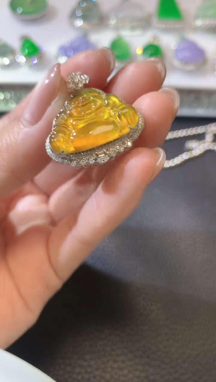 【闪购商品】翡翠吊坠(不含链)18K金镶嵌C72翡翠