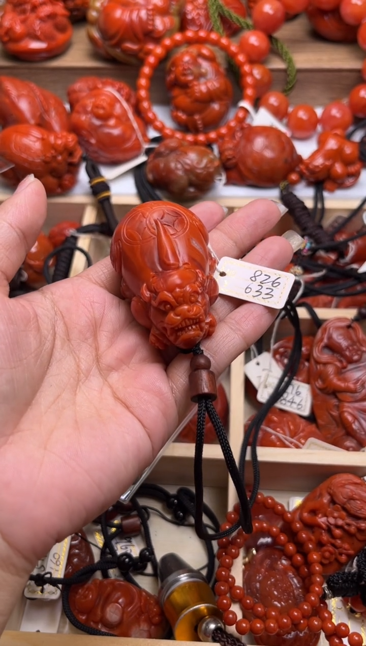 【闪购商品】南红玛瑙珠宝奇石未镶嵌826