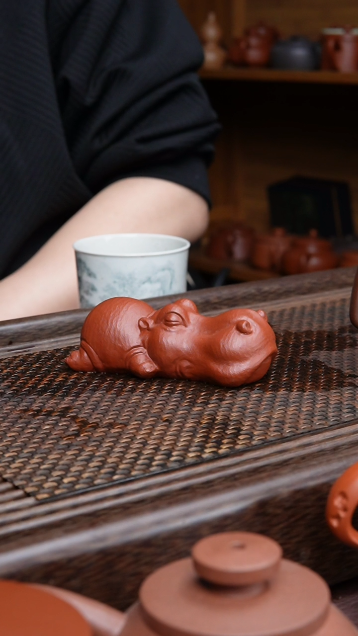 紫砂茶宠河马紫砂茶宠朱泥