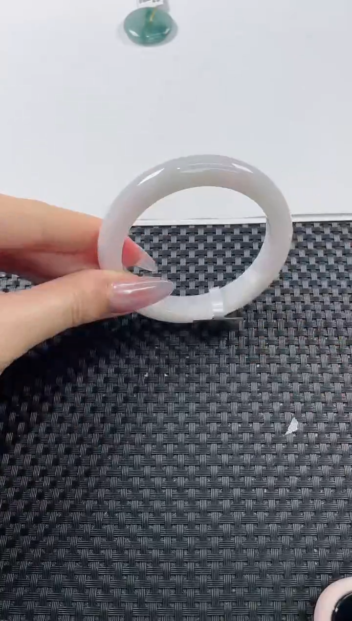 未镶嵌手镯翡翠基地发货H4095