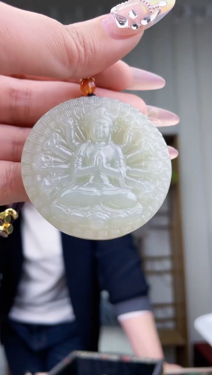 【闪购商品】和田玉挂件未镶嵌拍一发一，多样性发货！