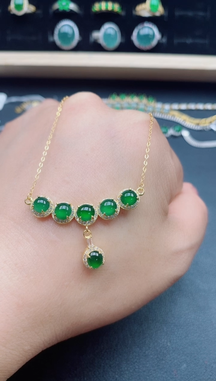 【闪购商品】翡翠吊坠(赠链)银S925镶嵌50805580