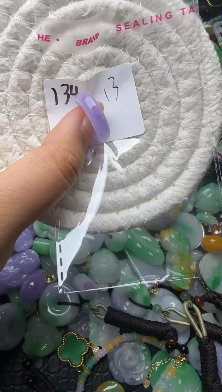 颈饰未镶嵌翡翠缅甸翡翠吊坠