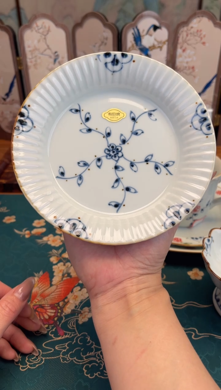 瓷片有田烧青花圆盘