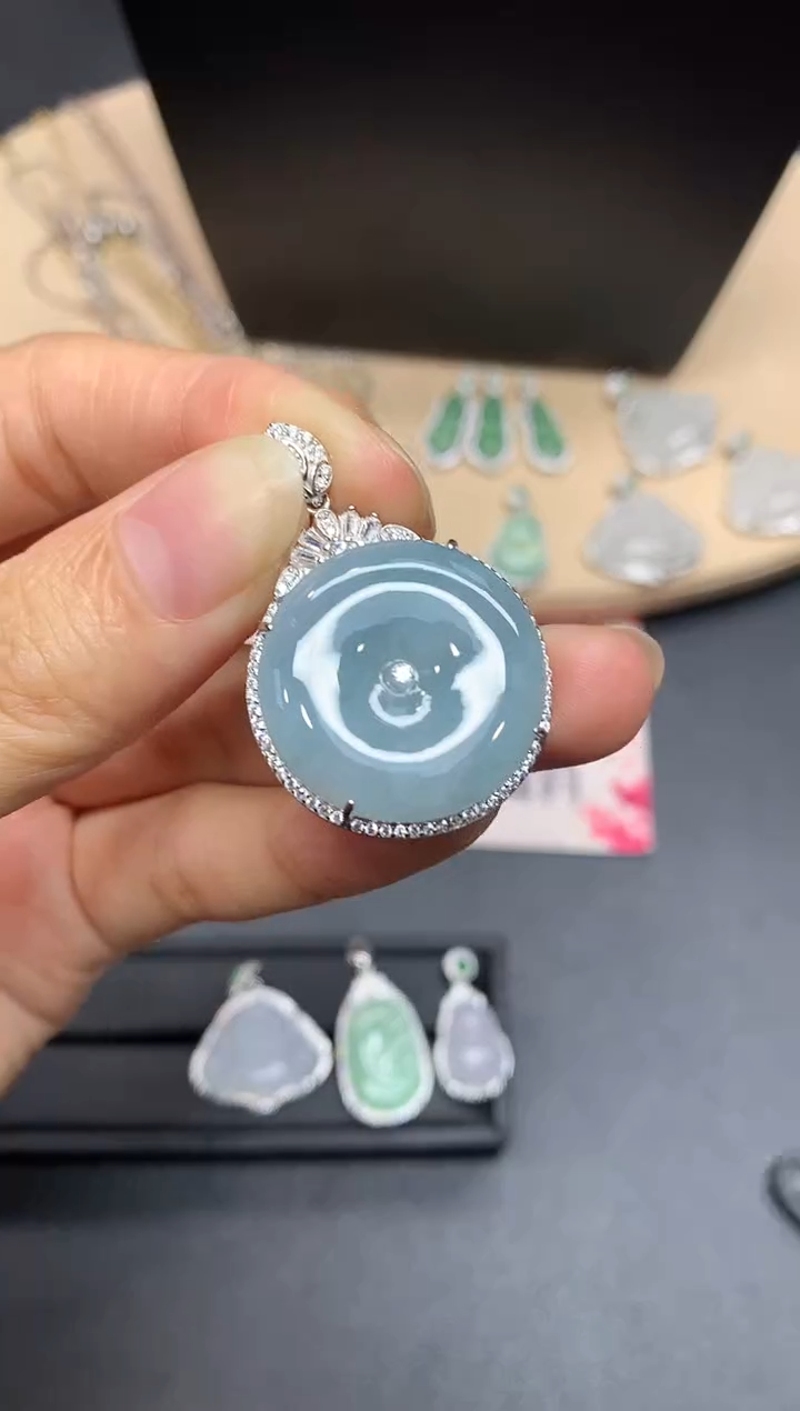【闪购商品】翡翠吊坠(不含链)银S925镶嵌平安扣【多样性发其一】