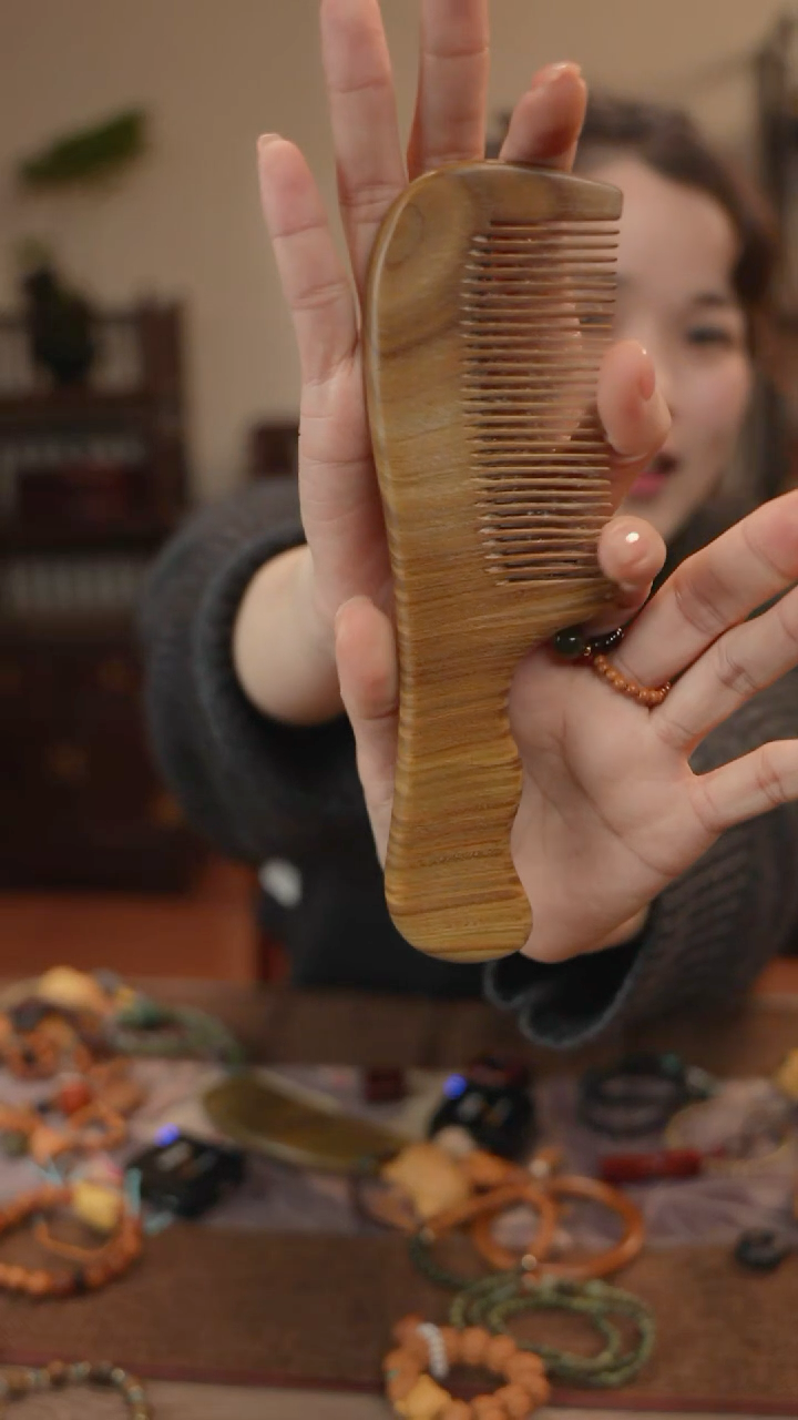 维腊木（绿檀）无事牌绿檀 长梳