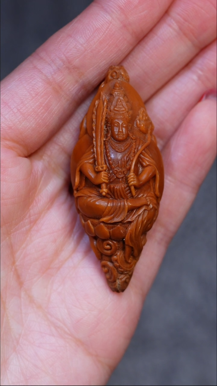 【闪购商品】橄榄核吊坠宋水官生肖牛虚空藏