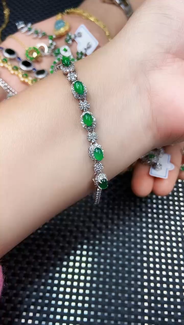 【闪购商品】翡翠手链未镶嵌11111111