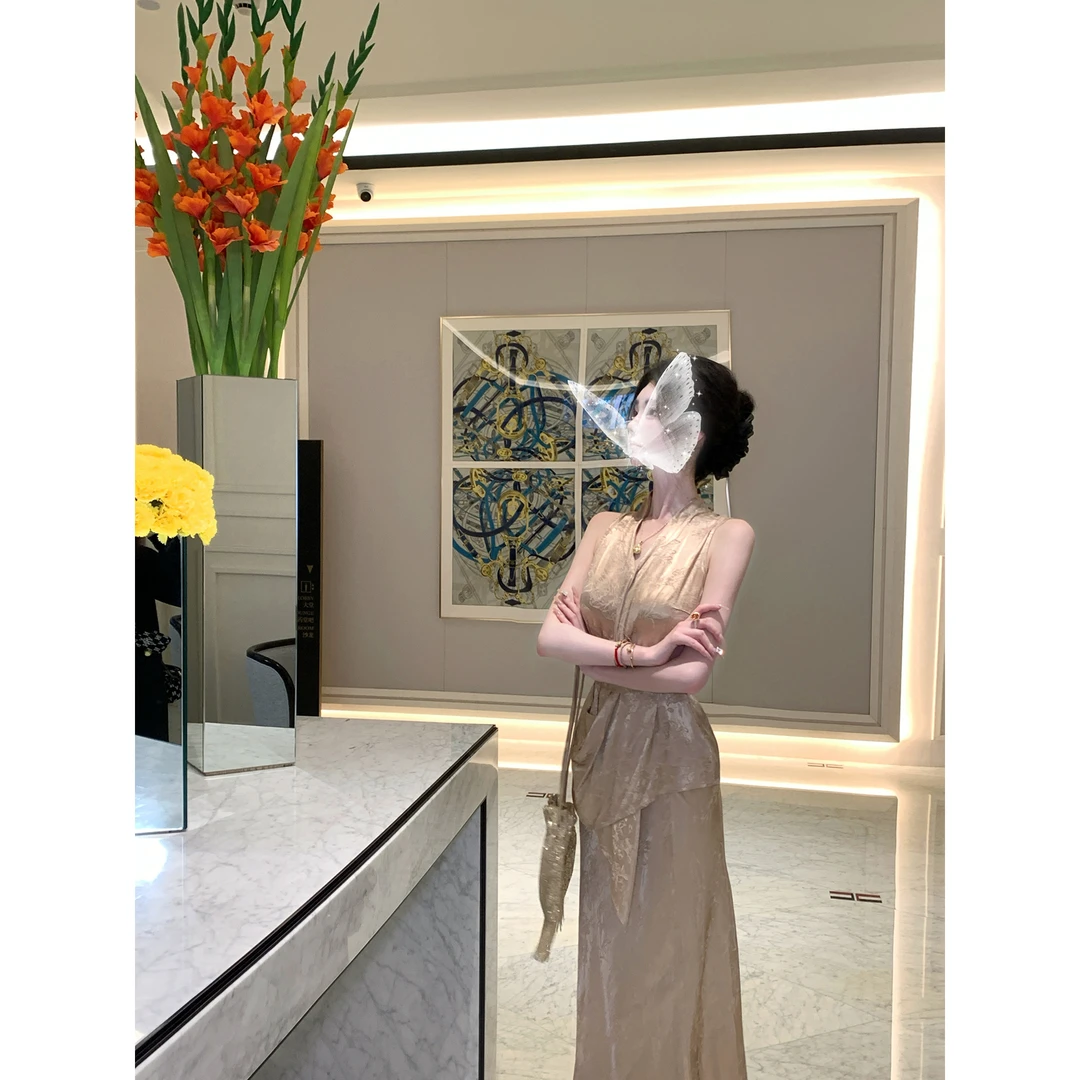 【宠粉专场】朝花夕拾 光泽感暗纹提花斜裁半身裙DYYY-24055337