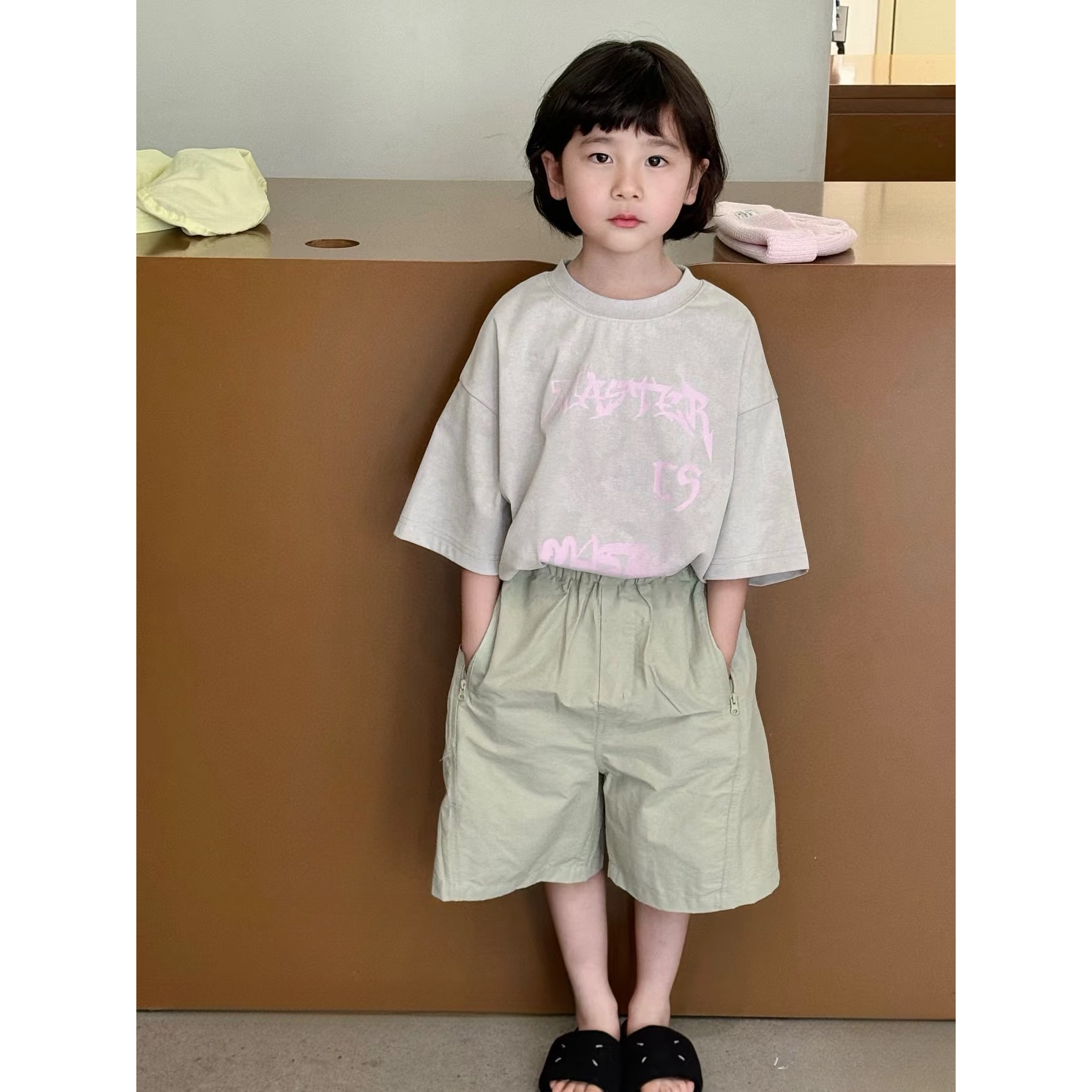 401041新款时尚浅灰绿色梭织裤d