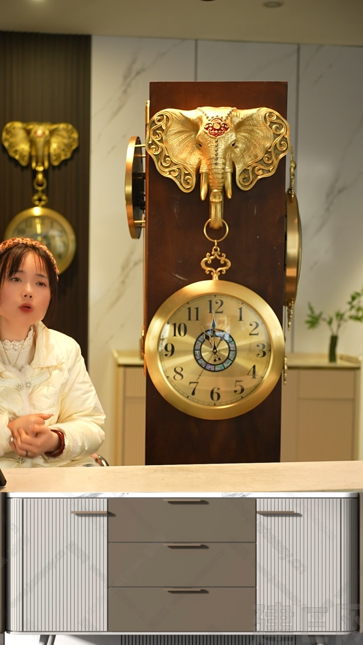 【闪购商品】有机玻璃黄铜挂钟