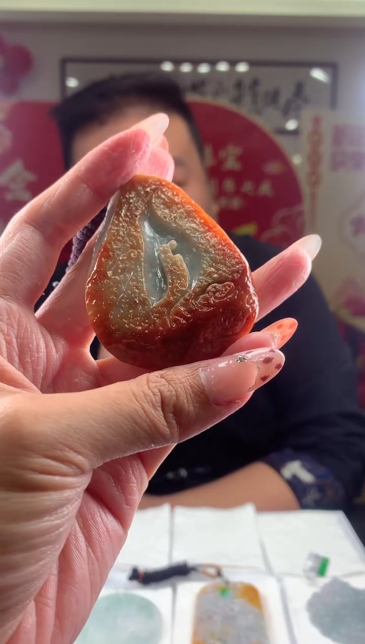 【闪购商品】定制翡翠未镶嵌挂件发货（拍一发一）