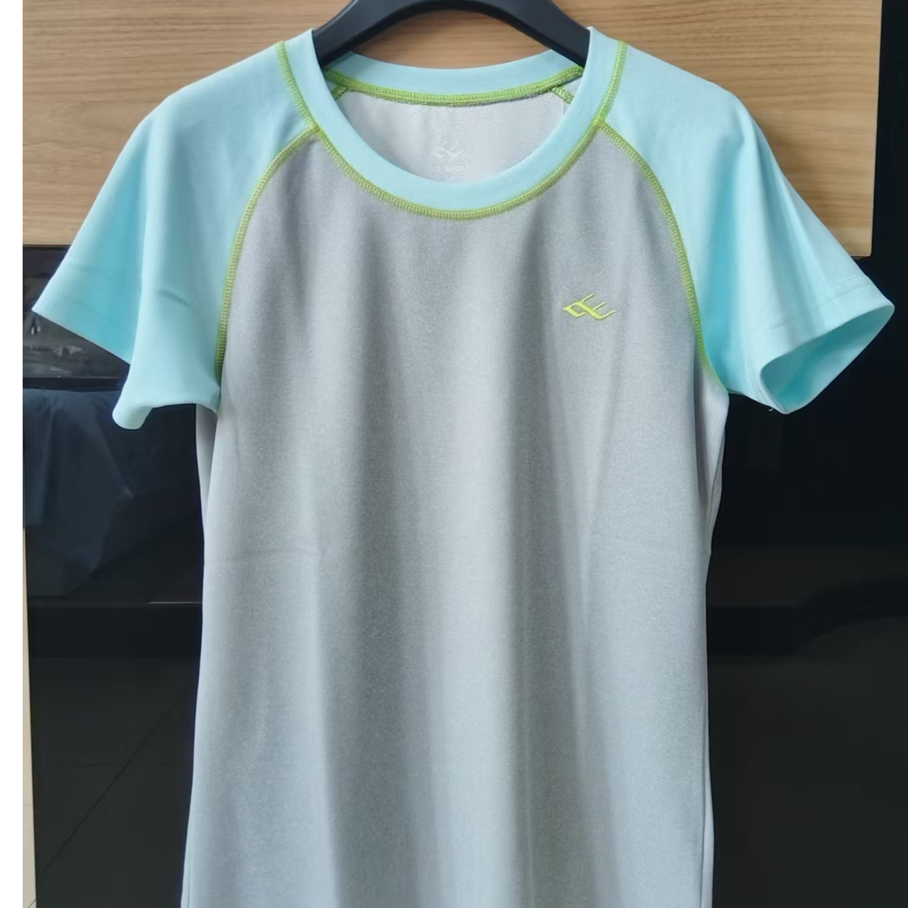 山东魏桥向尚运动女式速干T恤   浅绿1269   蓝灰1268