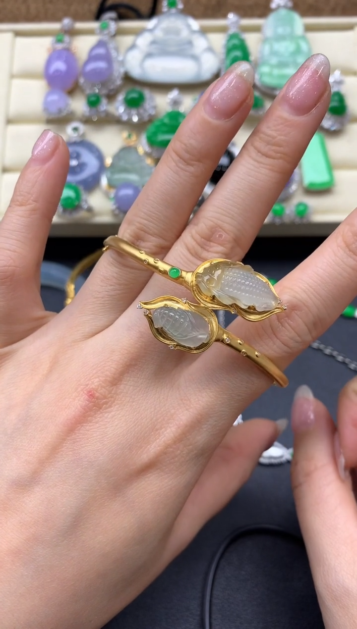 【闪购商品】翡翠手镯18K金镶嵌561-中国好珍宝