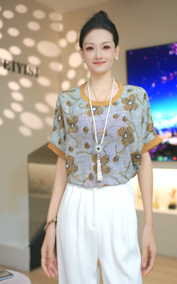 2025新款时尚气质百搭显瘦轻奢洋气设计感印花短袖衬衫