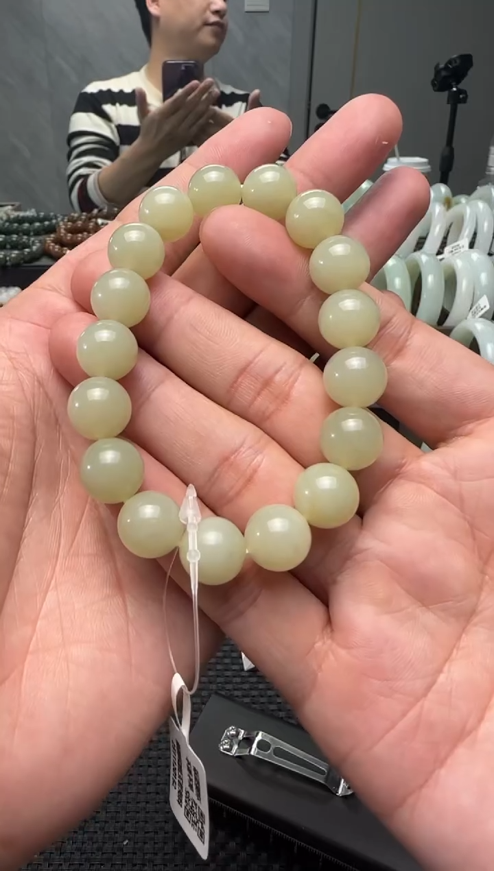 未镶嵌手串和田玉若羌料手串卡12