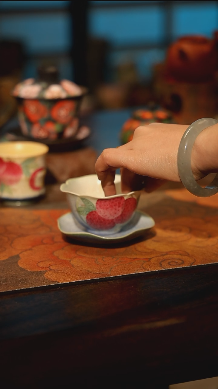 陶瓷景德镇高温釉下彩手工手绘款式