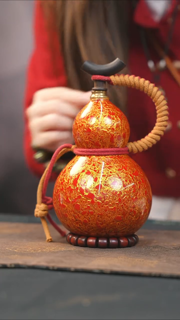 【闪购商品】WG128漆艺酒葫芦不包手串及旋转底座