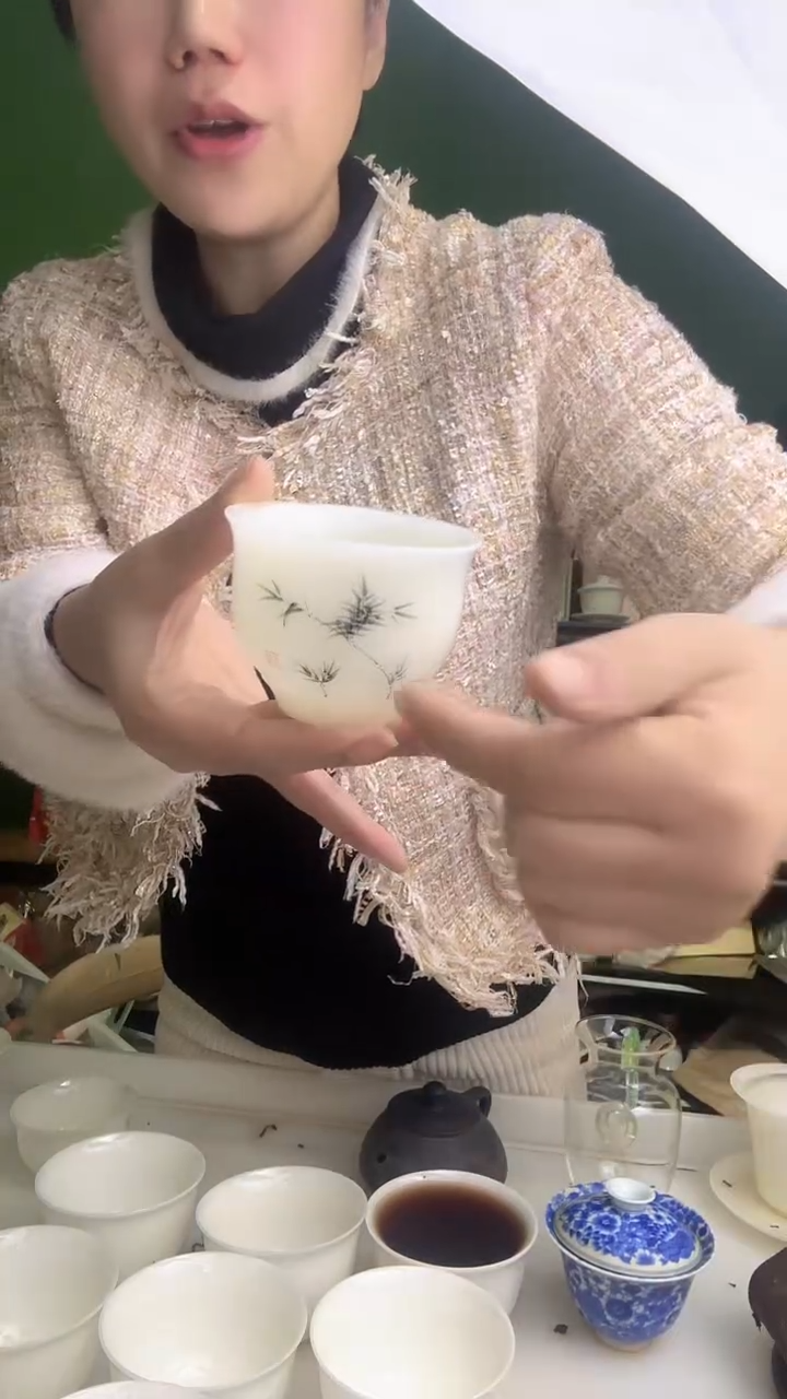 彩选单品手绘璞玉微瑕竹杯