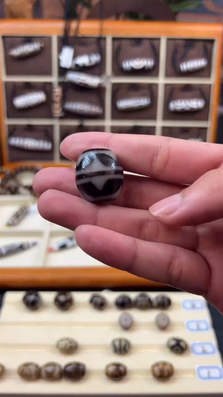 未镶嵌颈饰玛瑙/玉髓（覆膜）枫**翩28.