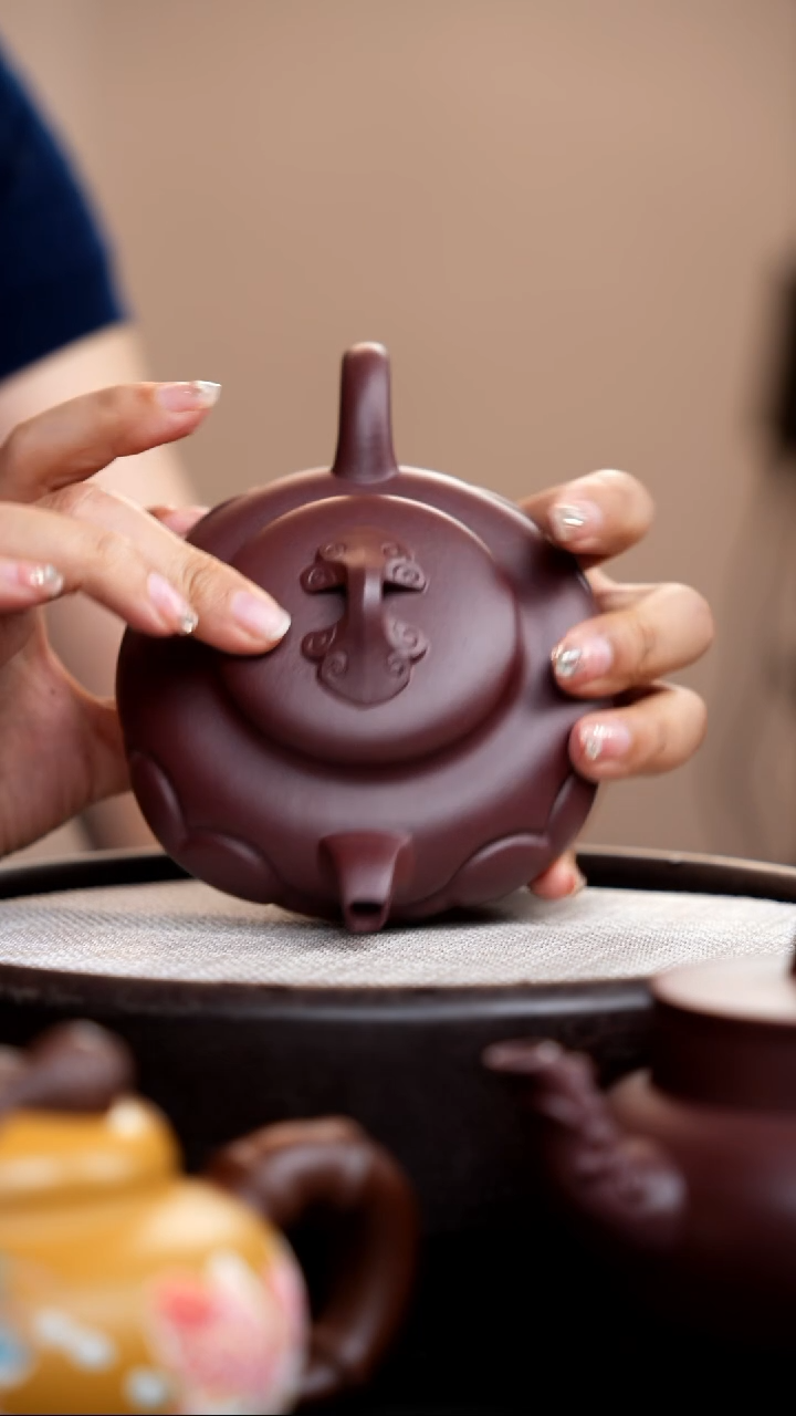 茶壶紫砂紫泥四季如意