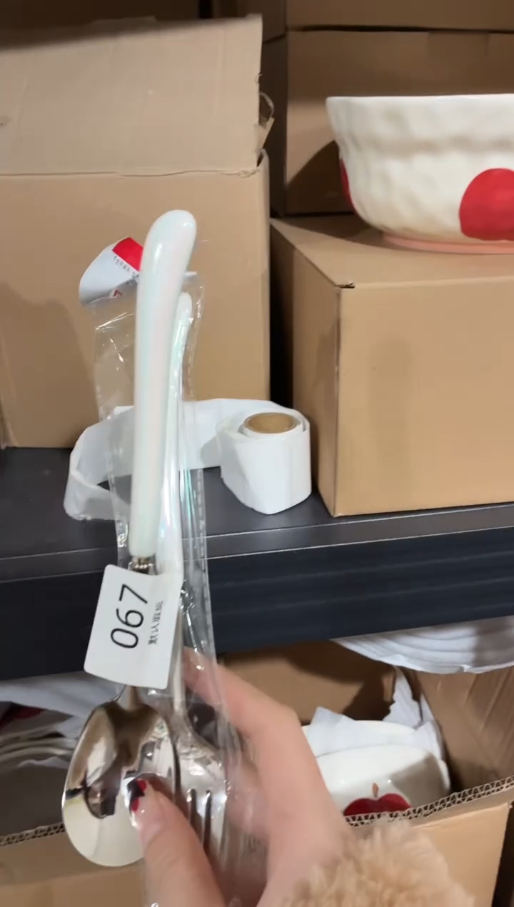 瓷067白色长勺+叉子默认微瑕