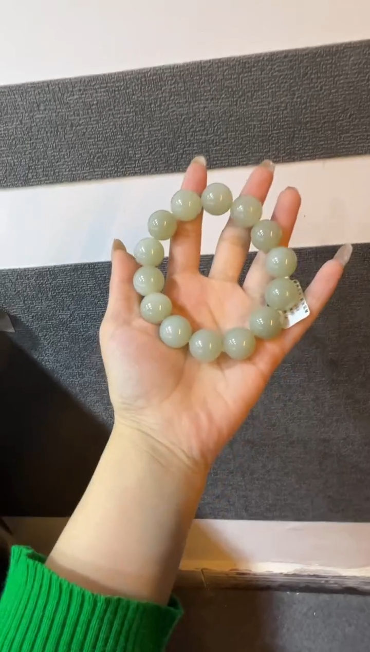 未镶嵌手链和田玉就高清白手串（产地直发）