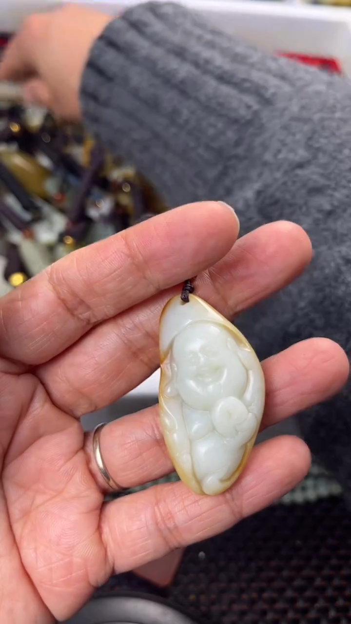 【闪购商品】和田玉颈饰未镶嵌多样性发货没有证书拍一发一有瑕