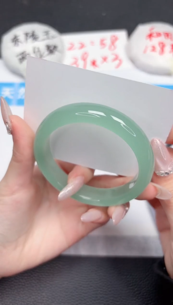 【闪购商品】石英质玉手镯未镶嵌4-58.1