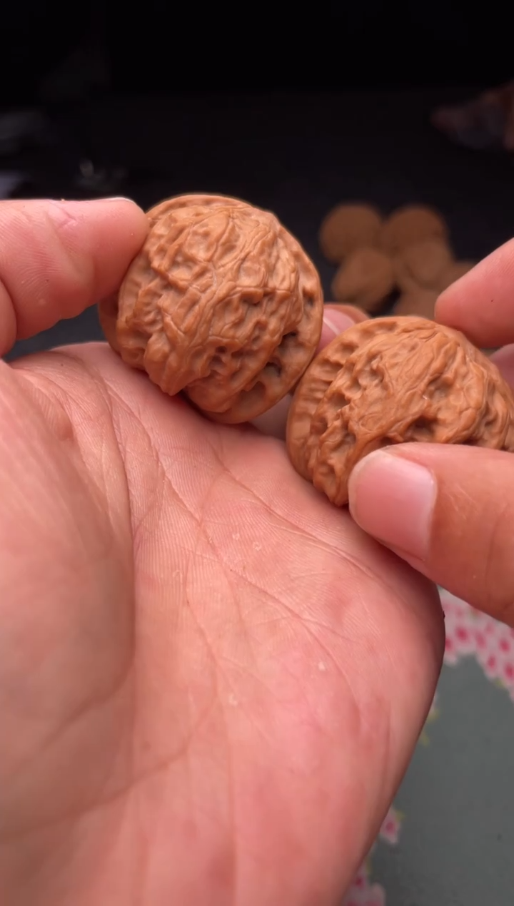 把件文玩核桃a266   野狼    37尺