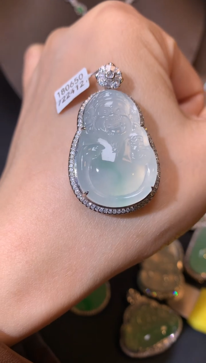 【闪购商品】翡翠吊坠(不含链)18K金镶嵌吊坠