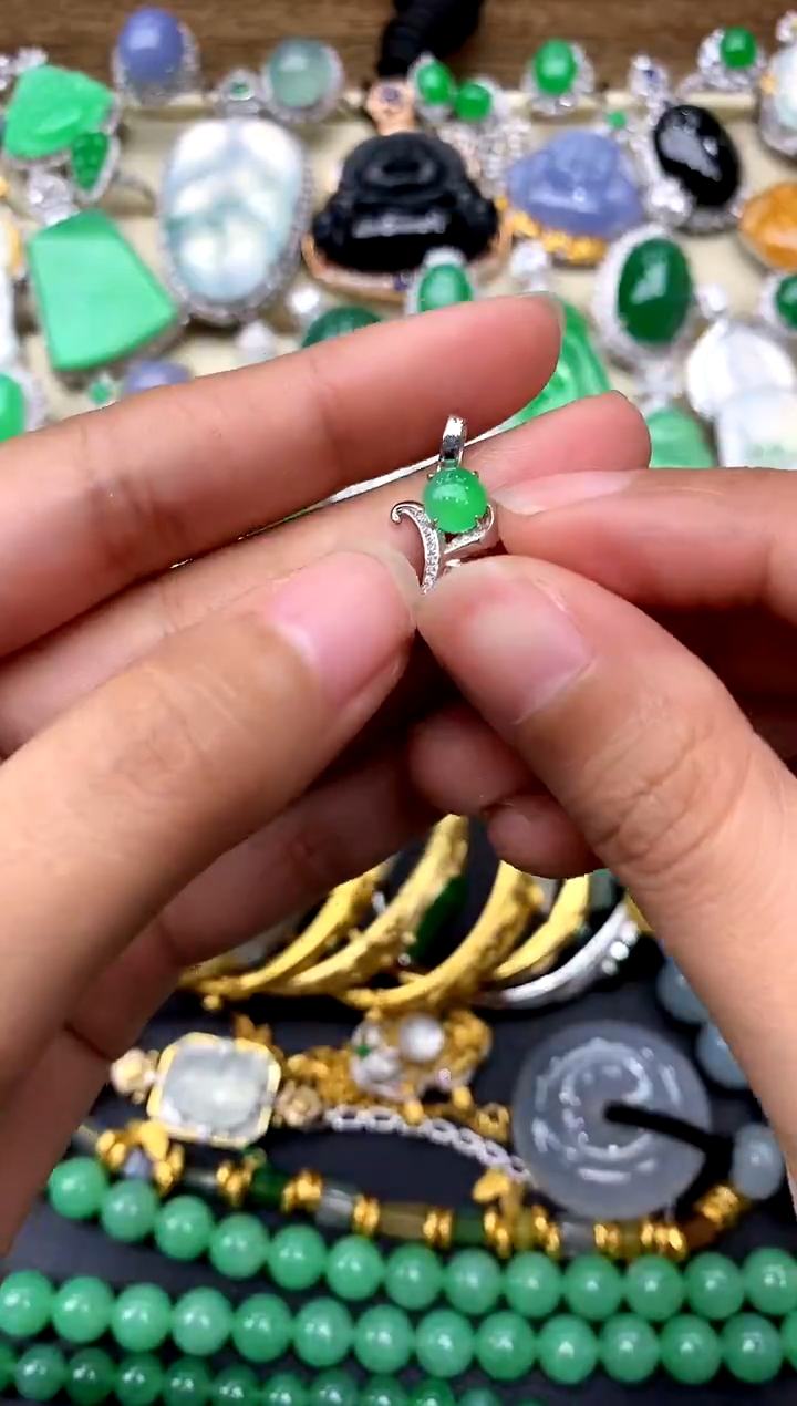 【闪购商品】翡翠颈饰18K金镶嵌55-中国好珍宝