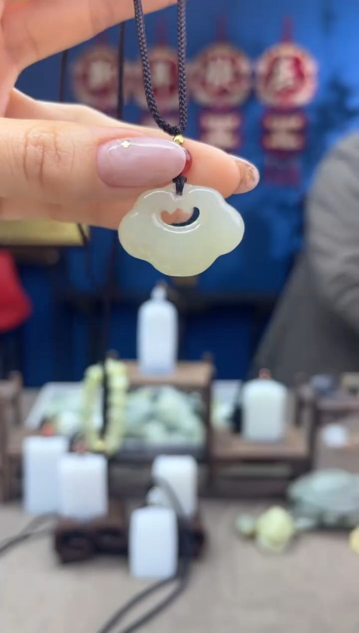 【闪购商品】和田玉颈饰未镶嵌1