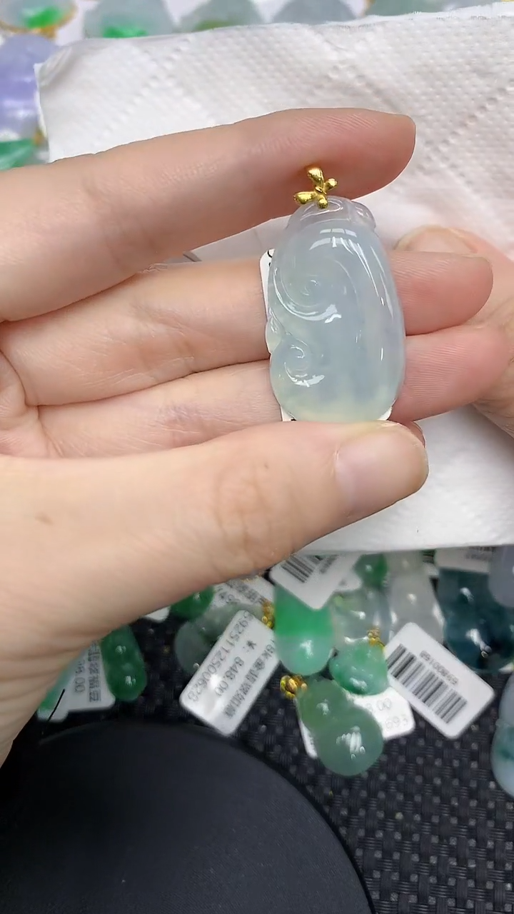 颈饰18K金镶嵌翡翠11111111