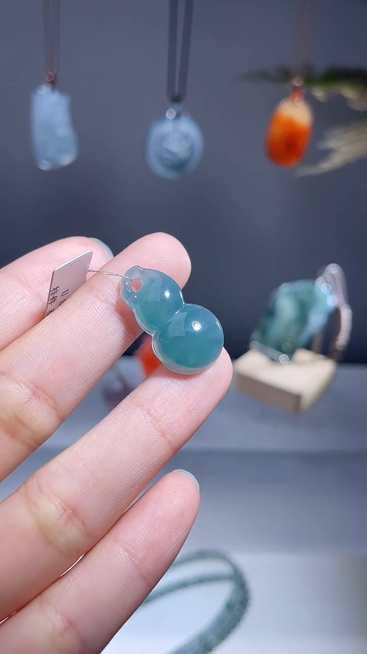 颈饰未镶嵌翡翠葫芦