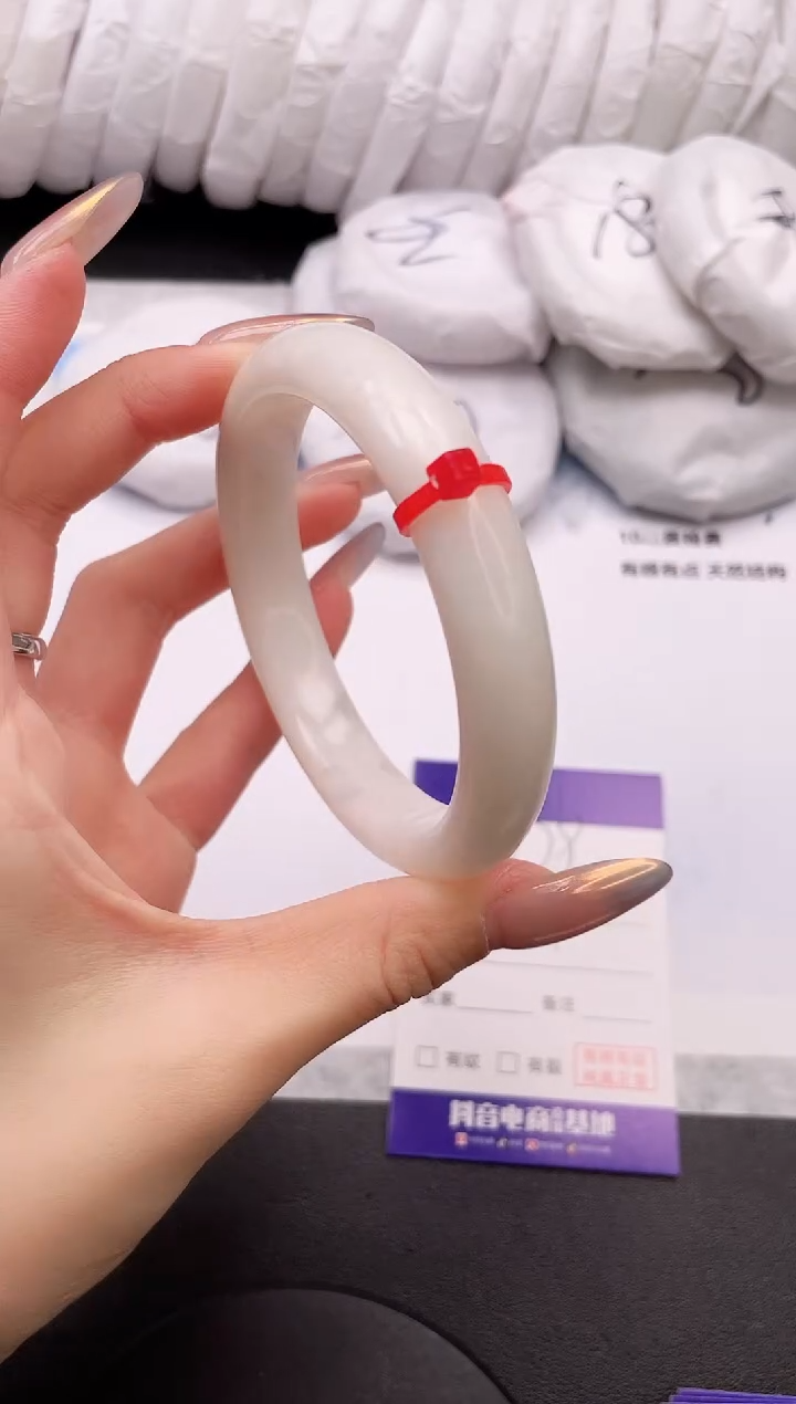 【闪购商品】和田玉手镯未镶嵌27K179-62