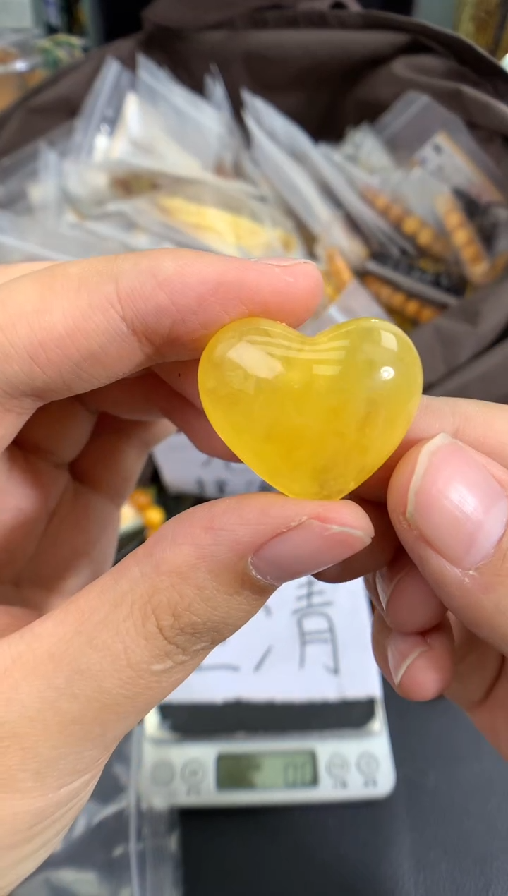 蜜蜡未镶嵌珠宝奇石1
