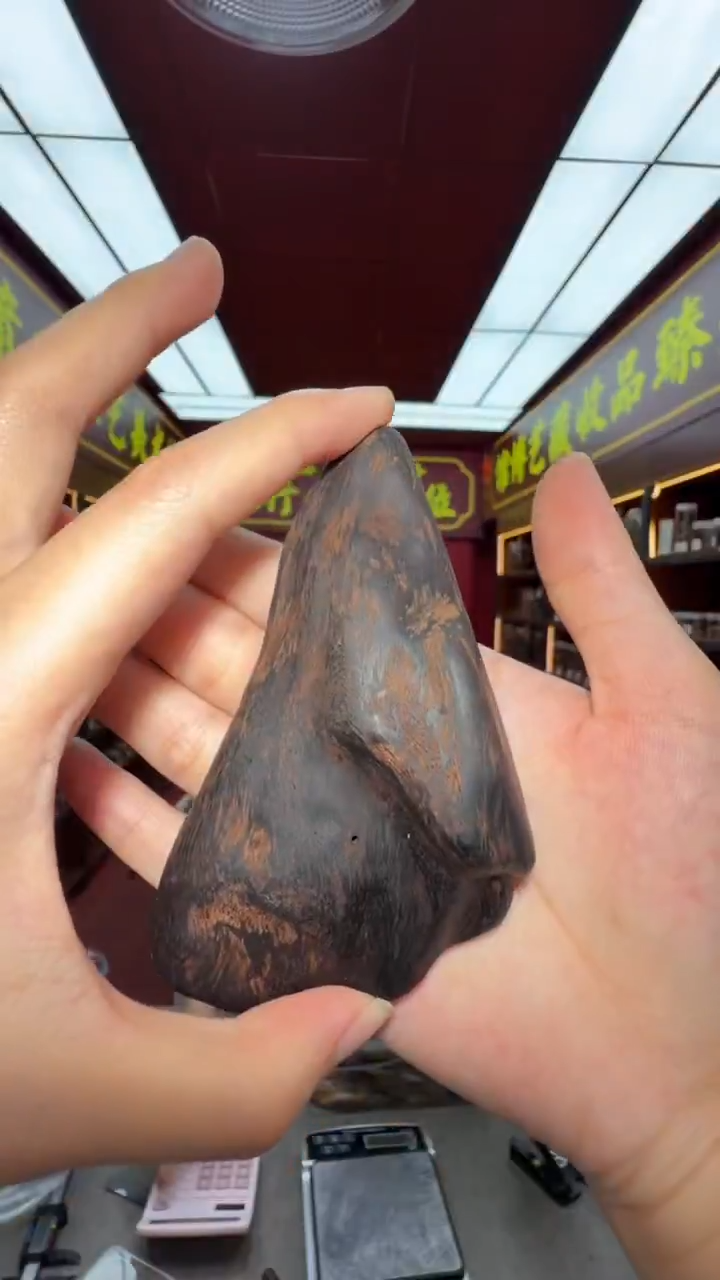 沉香吊坠多样性发一 文莱