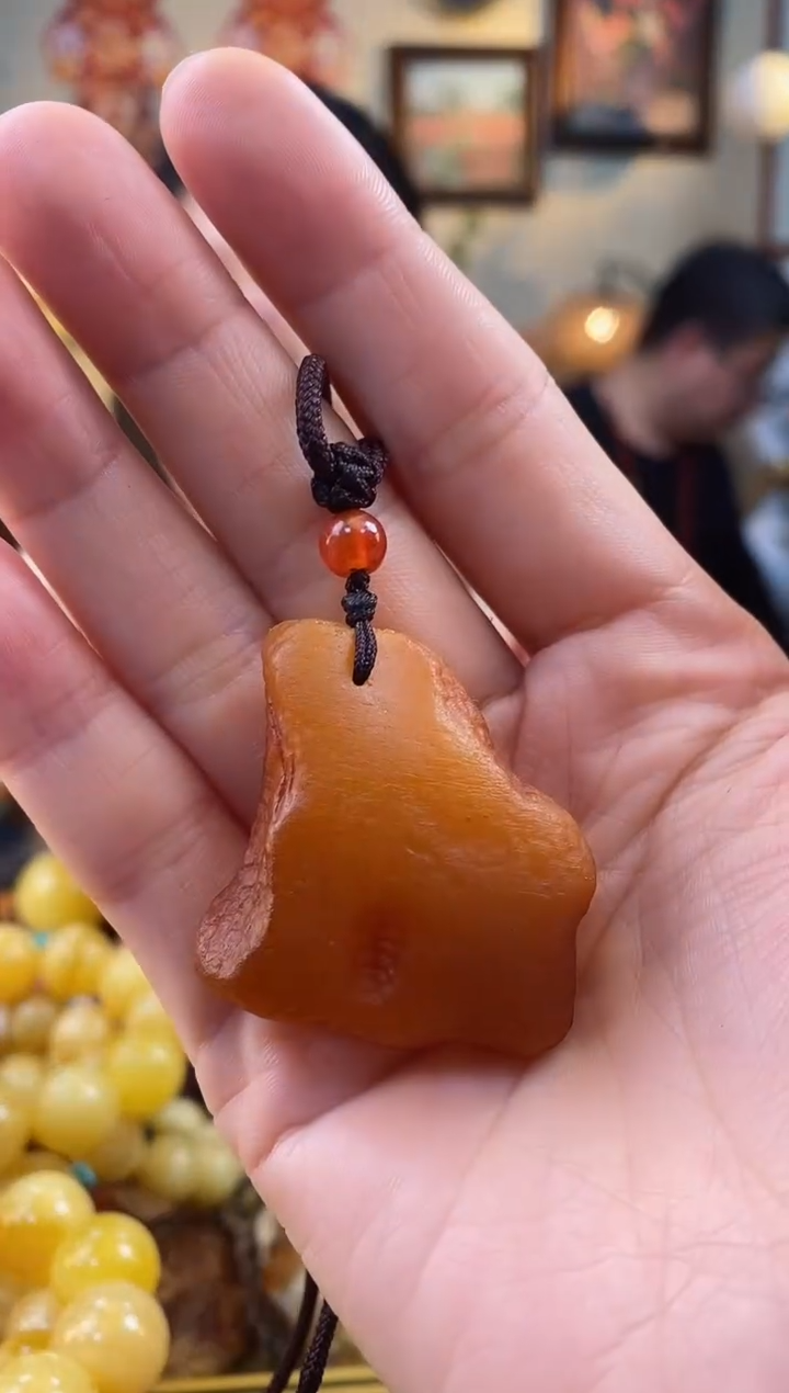 【闪购商品】琥珀颈饰未镶嵌吊坠