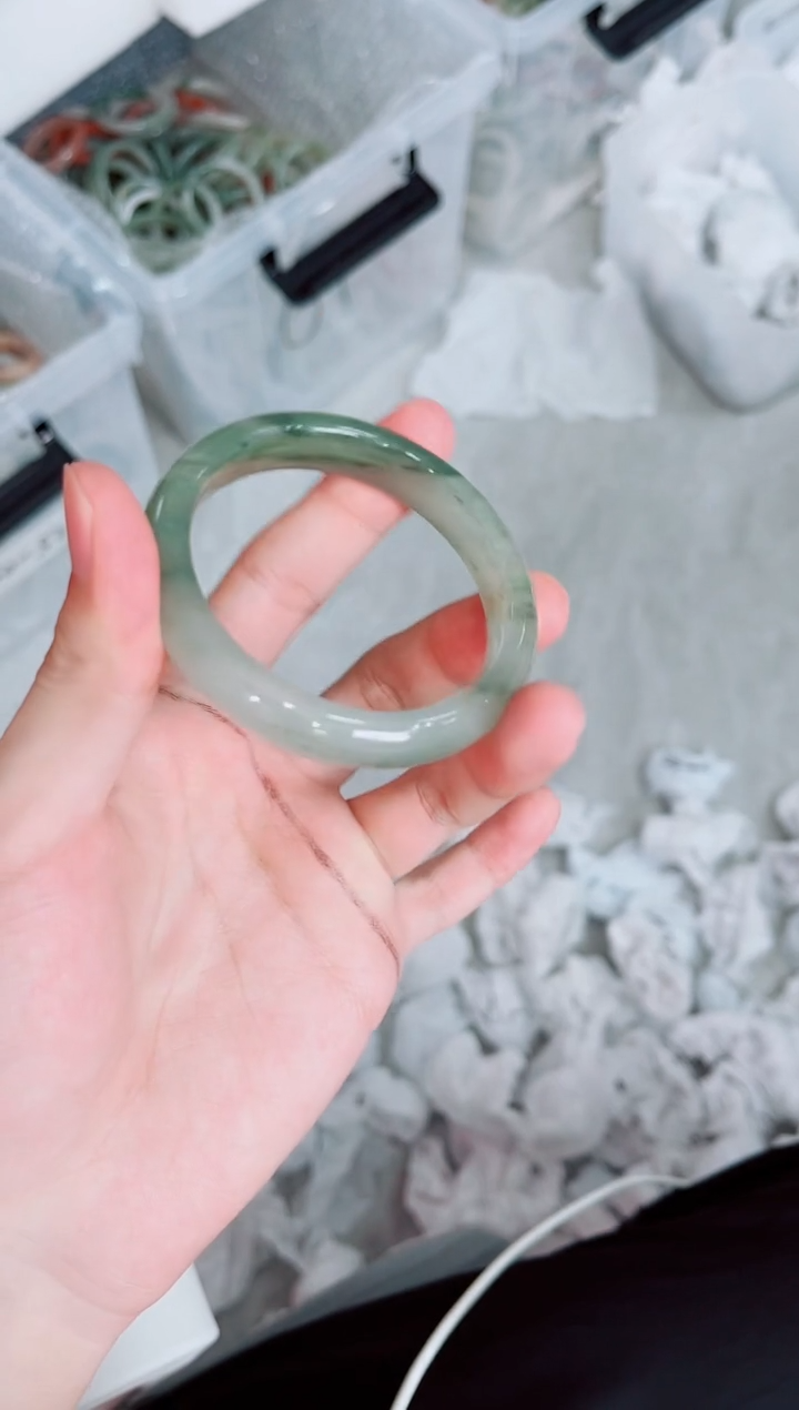 石英质玉手镯未镶嵌118-58