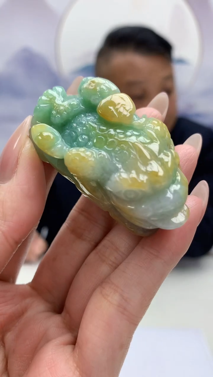 【闪购商品】定制翡翠未镶嵌4969MM-毛货挂件53