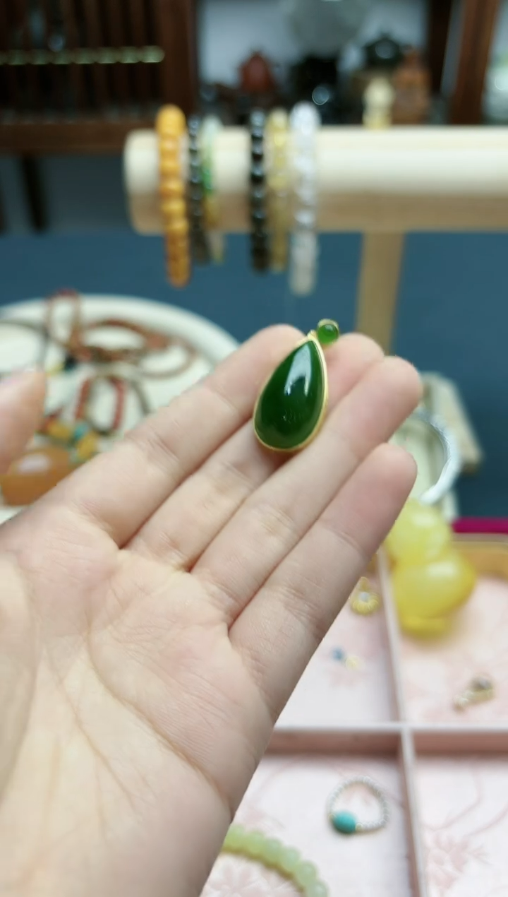 【闪购商品】和田玉吊坠银S925镶嵌碧玉水滴吊坠*1 LXY赠链