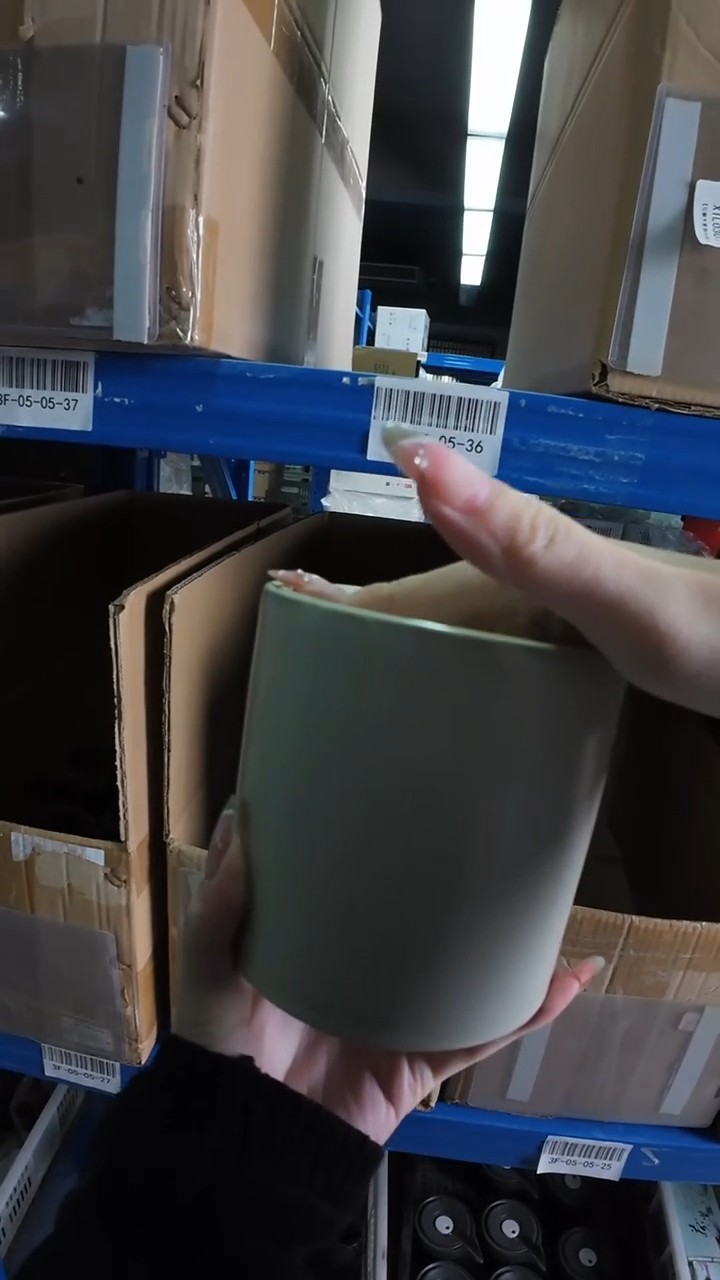 【汝窑漏斗烟灰缸】