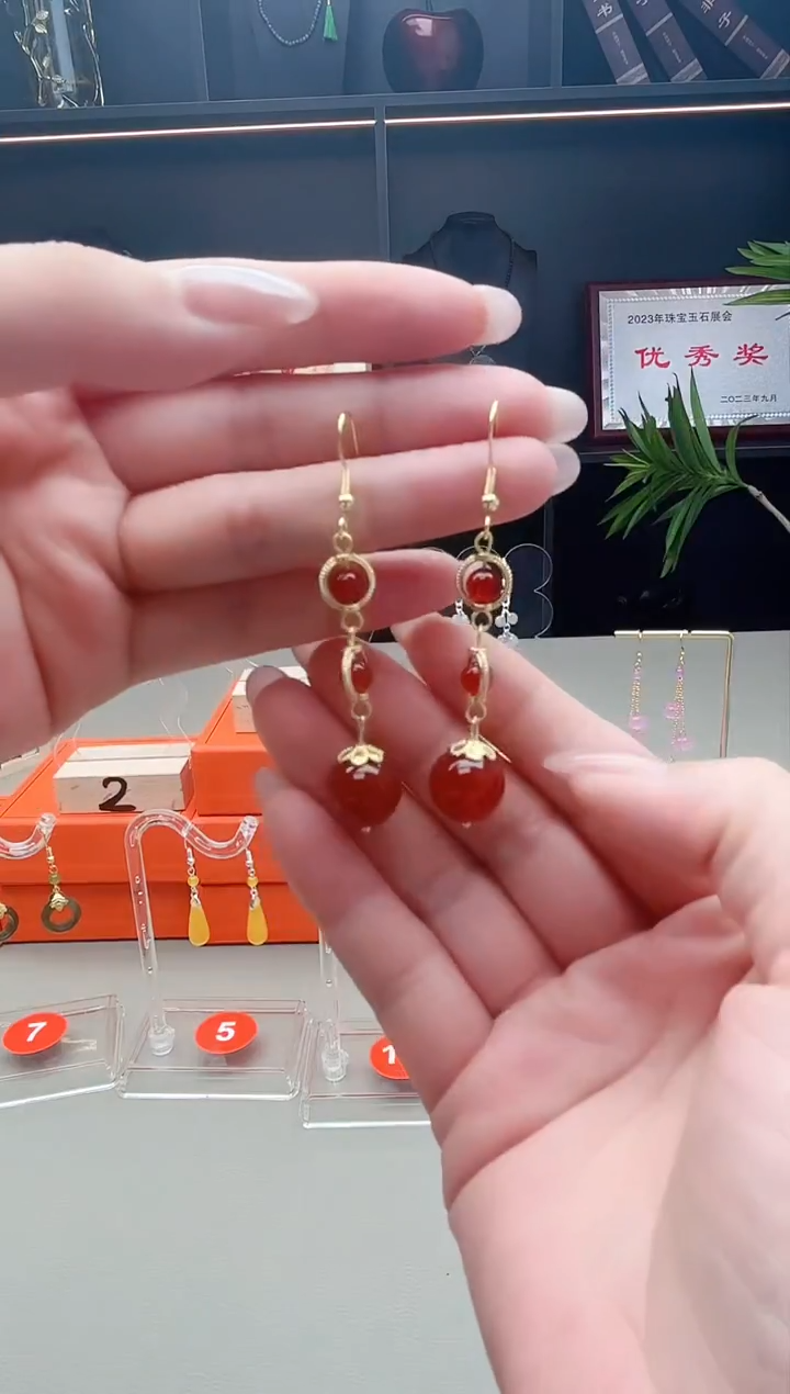 未镶嵌耳饰玛瑙/玉髓331