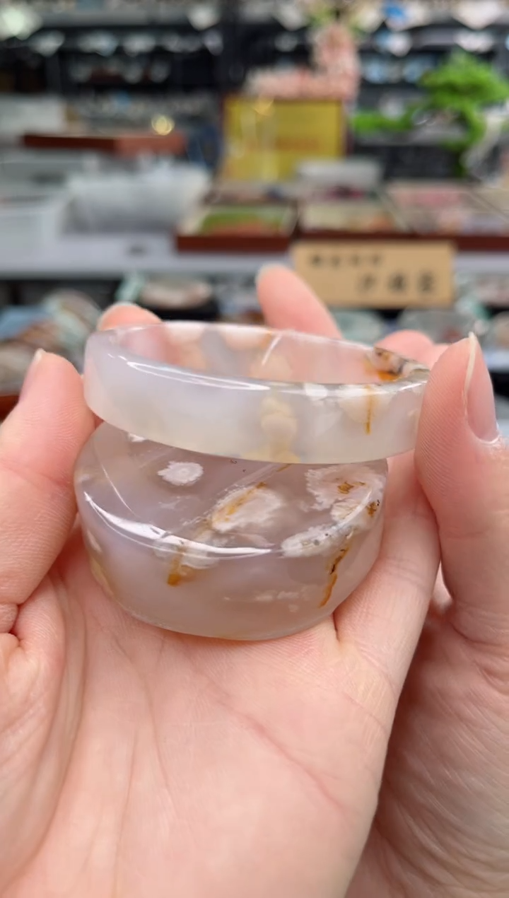 石英质玉手镯未镶嵌56圈口（赠品镯心）3106129