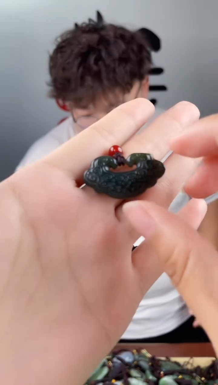 和田玉未镶嵌颈饰拍一发一，多样性发货