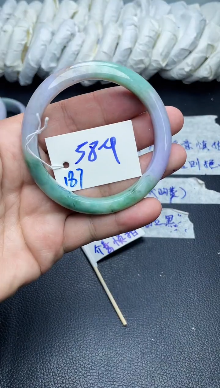 翡翠手镯未镶嵌187