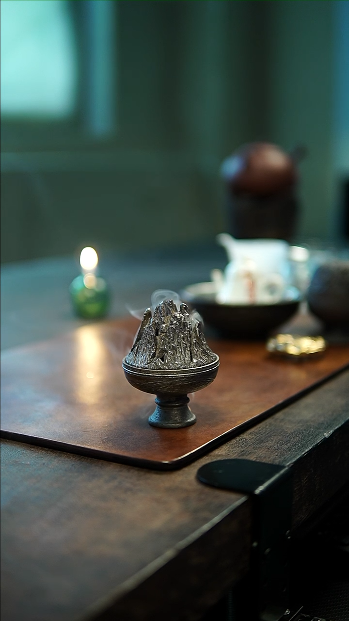 【闪购商品】欧阳文俊博山香炉陶泥金属釉