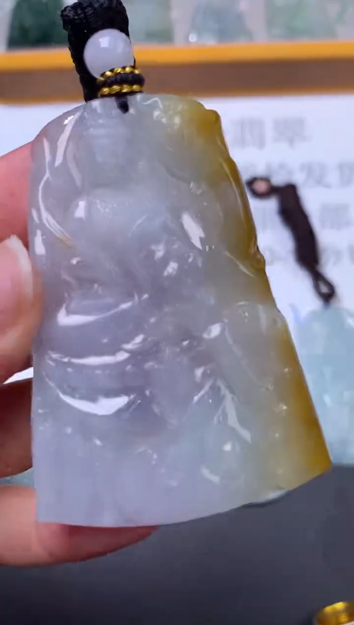 未镶嵌挂件翡翠309953    多人